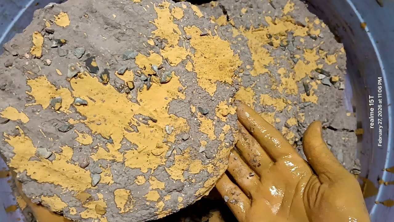 stony mud dirt satisfying crumbling 🩶