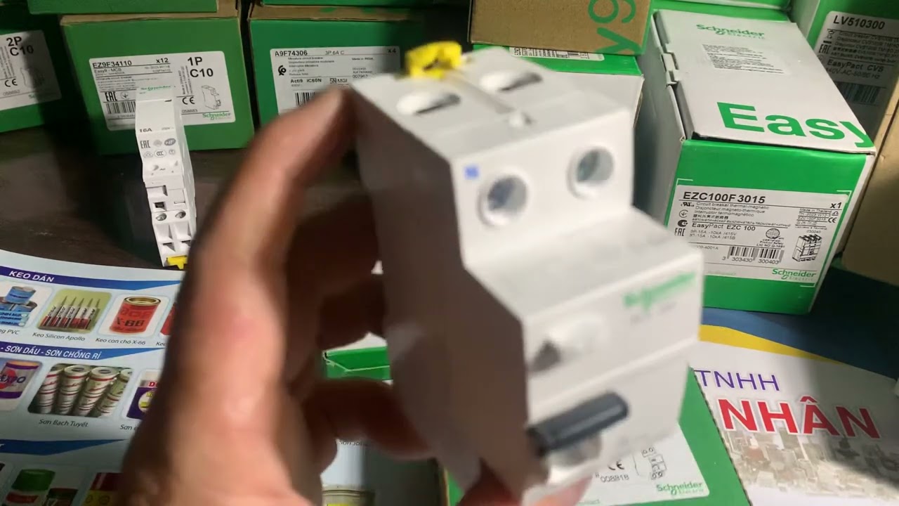CB chống giật 25A-2P hiệu schneider ( A9R50225 ) giá rẻ - LH 0915886916.