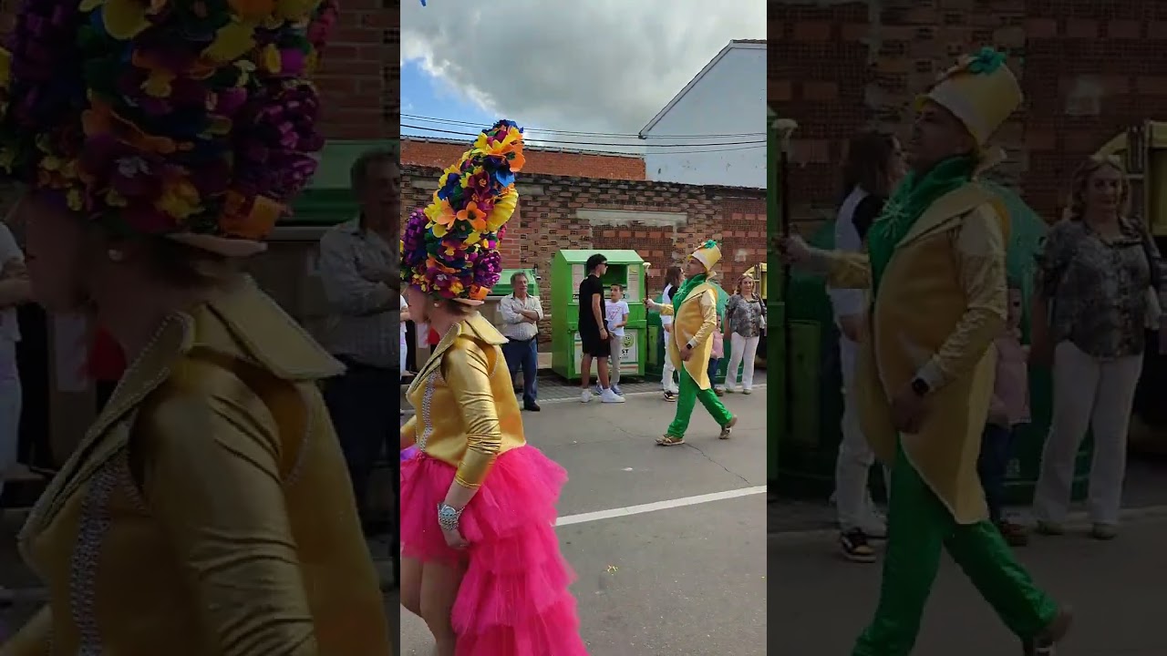 DESFILE DE CARROZAS EN SANTA OLALLA | FIESTAS DE MAYO