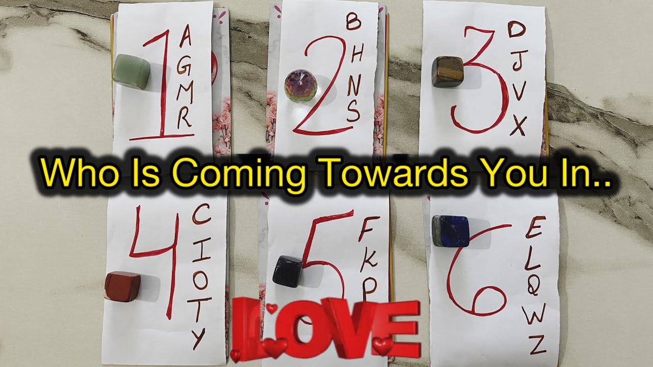 Who Is Coming Towards You In Love Hindi Tarot (Pick A Card)🦋✨