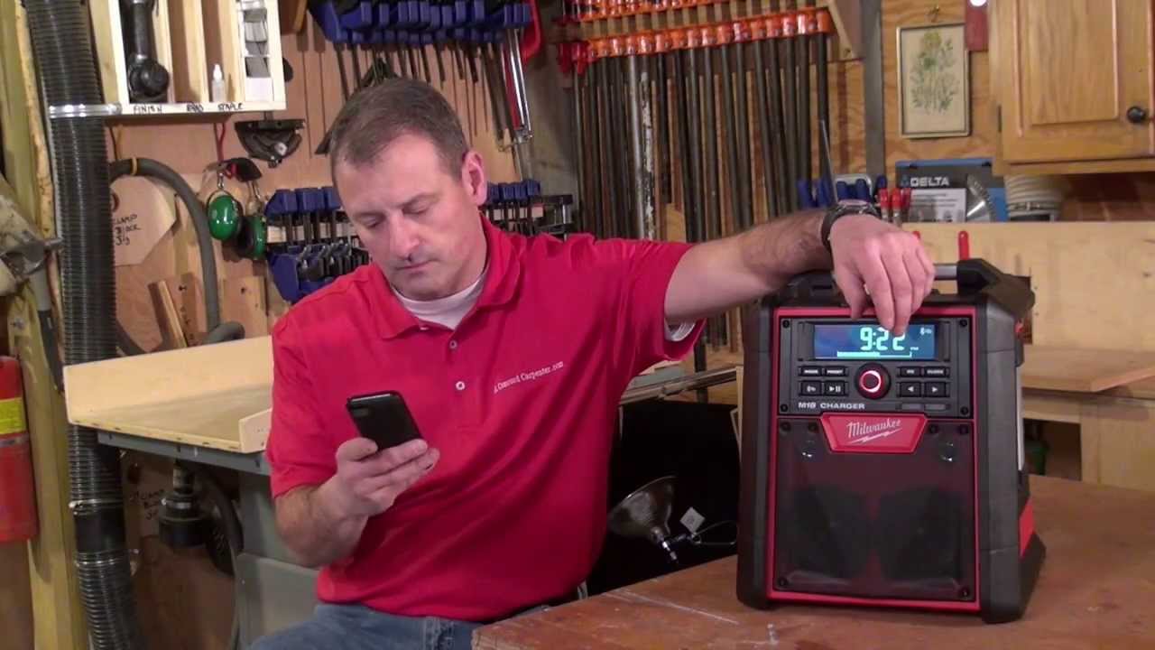 Milwaukee M18 Jobsite Radio and Charger 2792-20