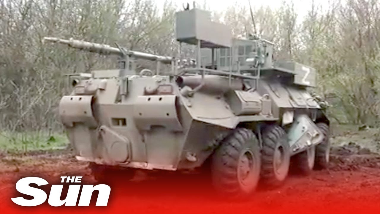Russian combat signalmen in action during Ukrainian invasion