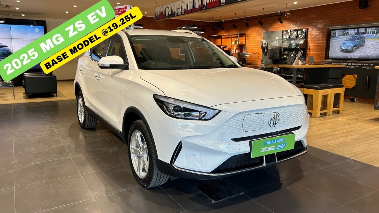 New MG ZS EV - Excite (Base Model) 2025 🔥 Rs 19.25L  - Detailed Walkaround - Drive And Explore Cars
