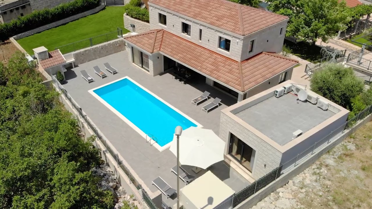 Villa Neven in Seoca, near Omiš