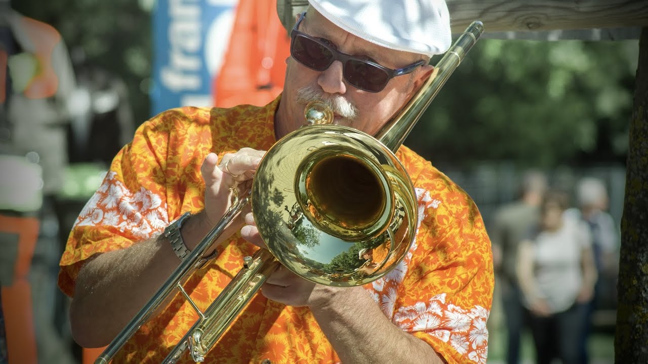 Viisikielinen 162 Kohottakaa huuto