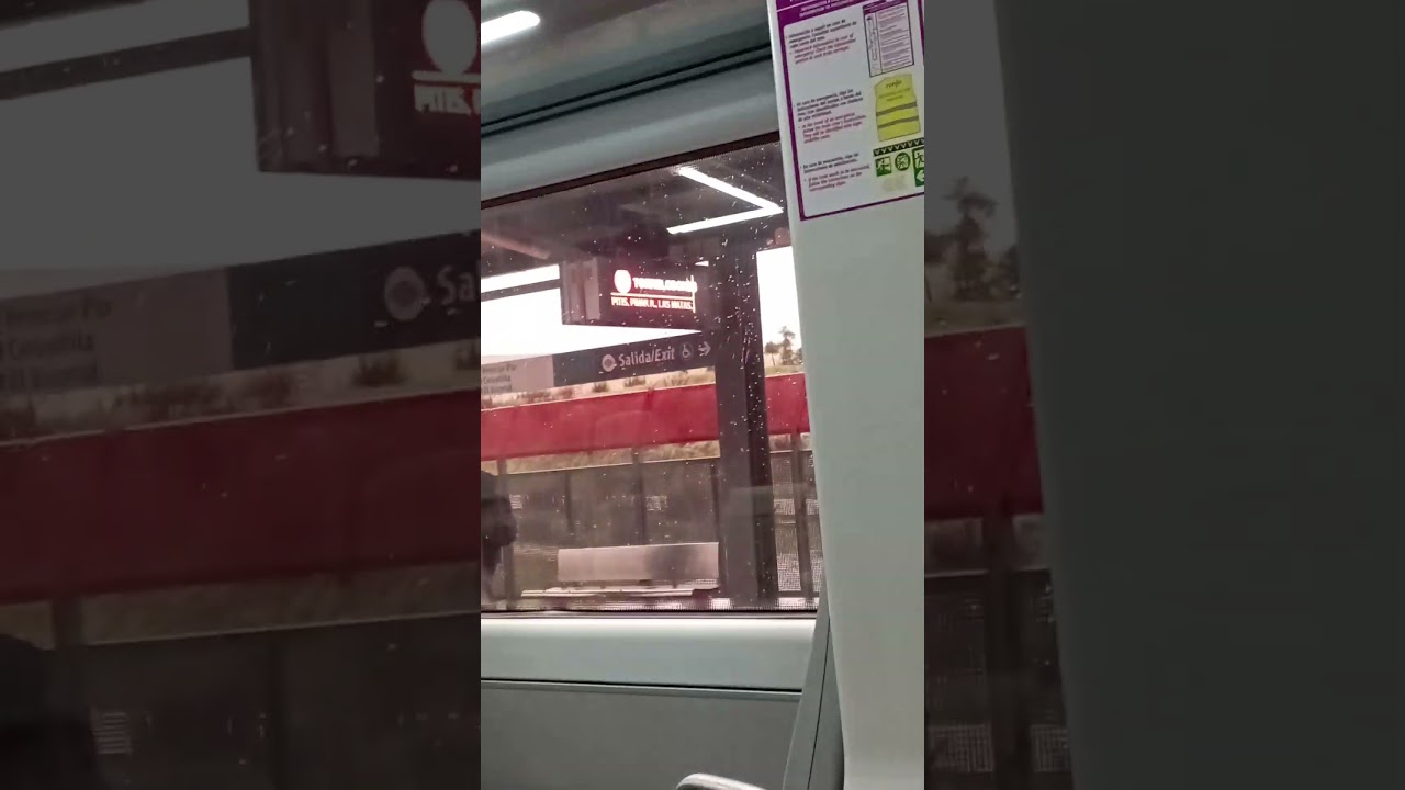 Renfe Cercan&iacute;as Madrid L&iacute;nea C8 Mirasierra Paco de Luc&iacute;a c&aacute;rtel destino Torrelodones