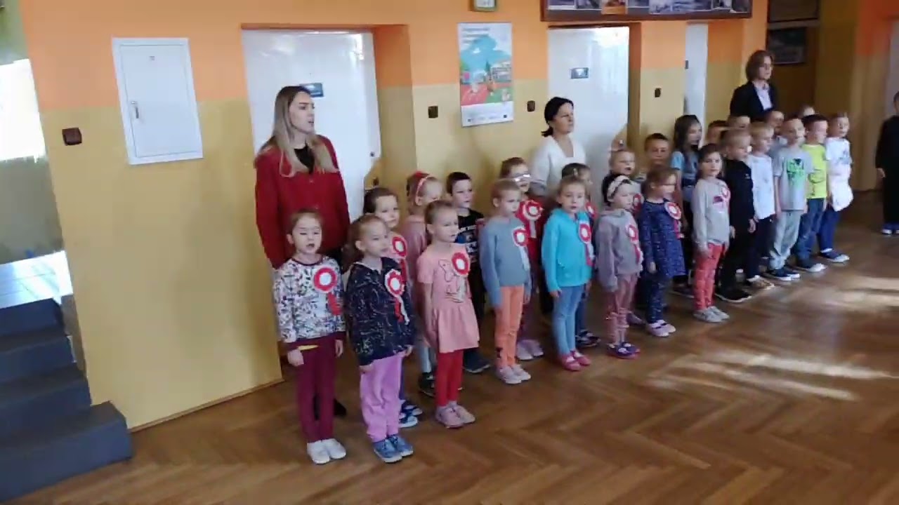 Do hymnu 2023 Szkoła Podstawowa w Markuszowej