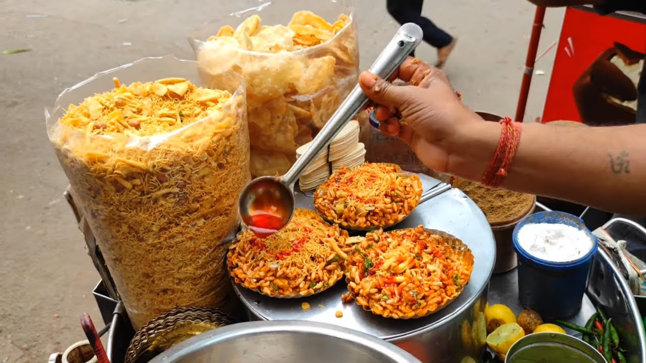 Spiciest Masala Muri ( Jhal Muri ) of Kolkata | Bhel Puri Chaat | Street Food India