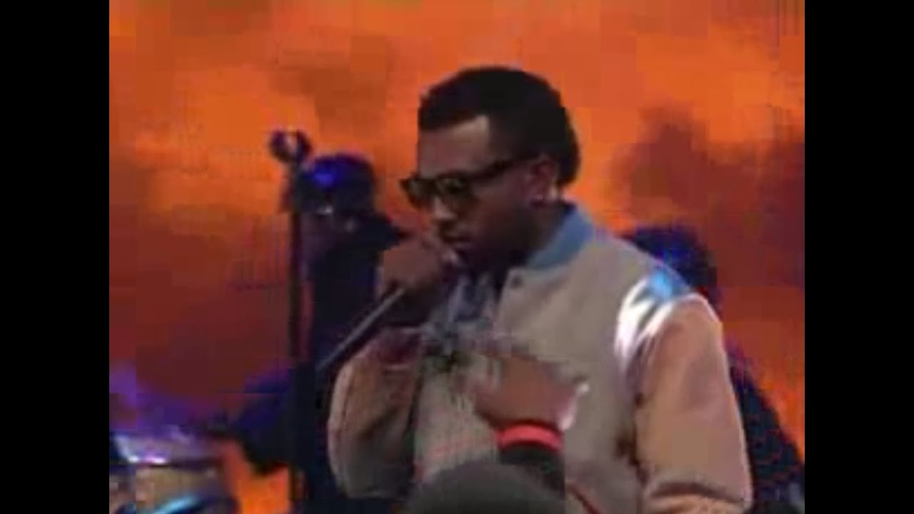 Kanye West - Amazing / Put On LIVE ON 106 & PARK (DESCRIPTION)