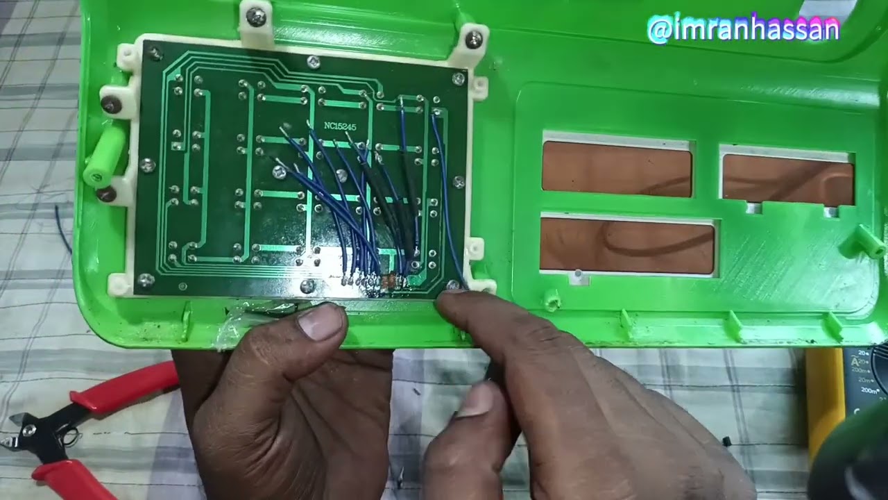 Digital weighing scale keyboard repair. || Problem: Keyboard connection is loose.