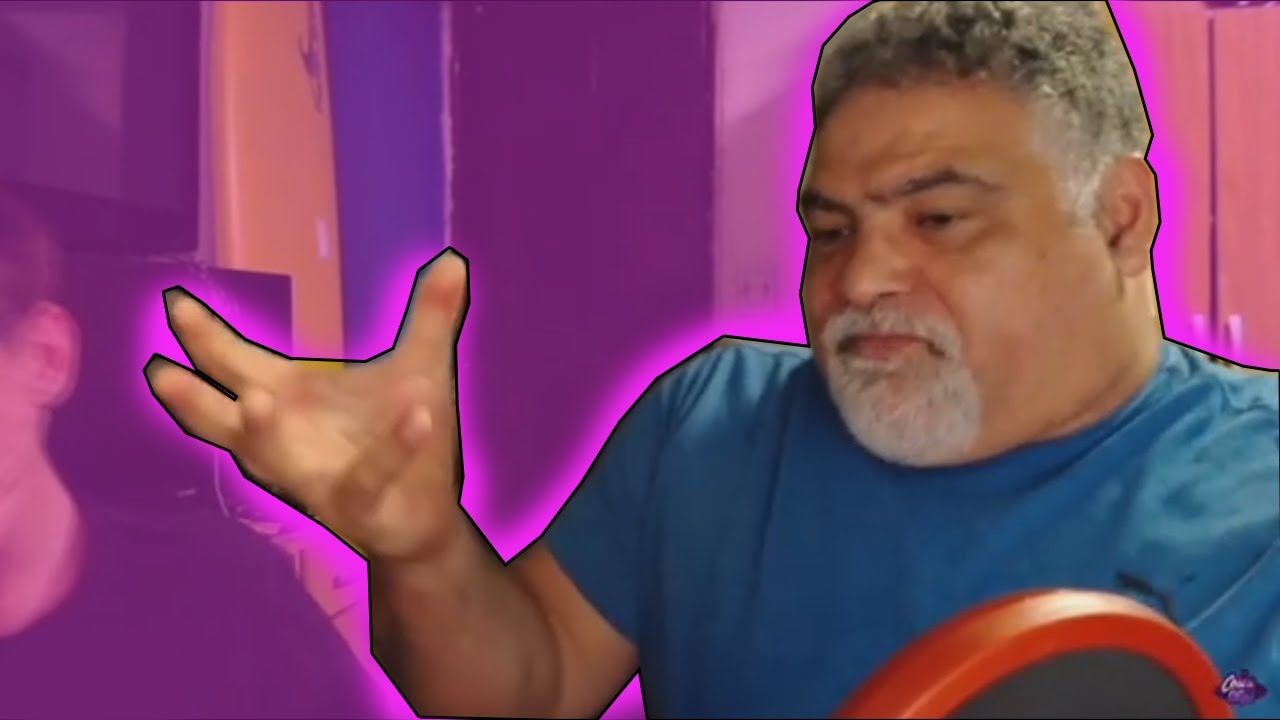 LE PEGUE UN APRETÓN DE HUEVO