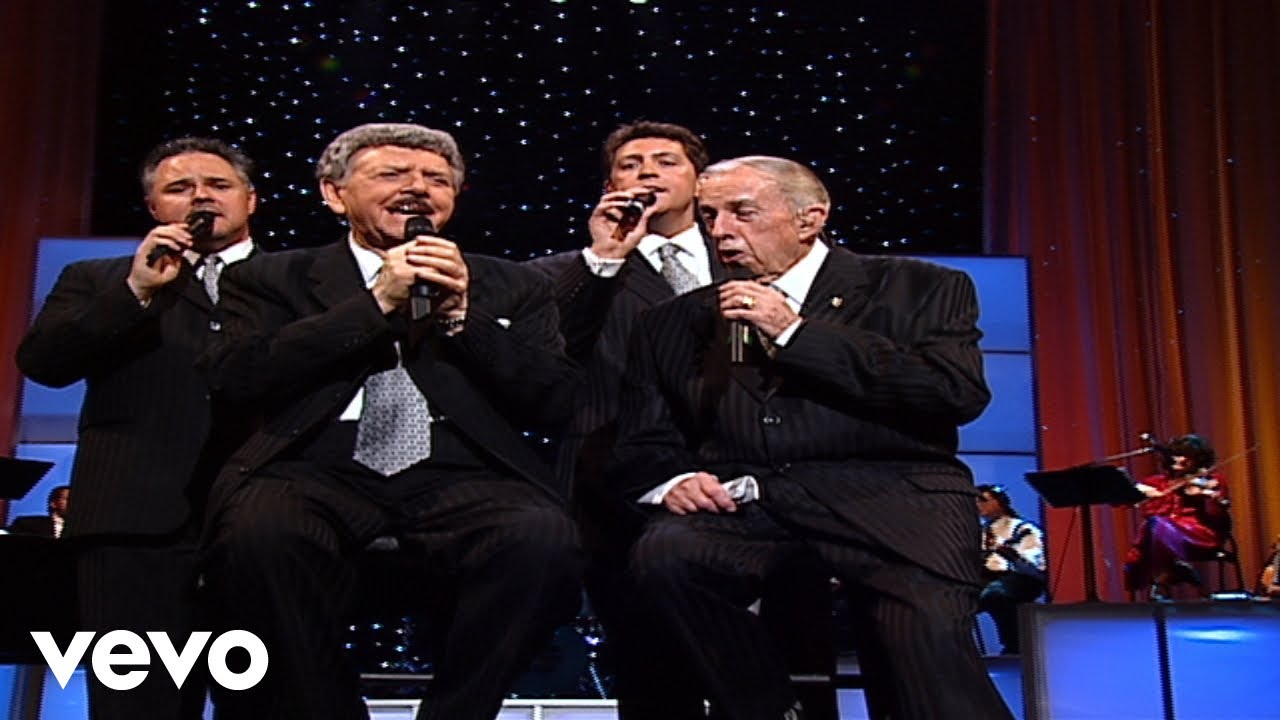 Bill & Gloria Gaither - Taller Than Trees [Live] ft. Old Friends Quartet