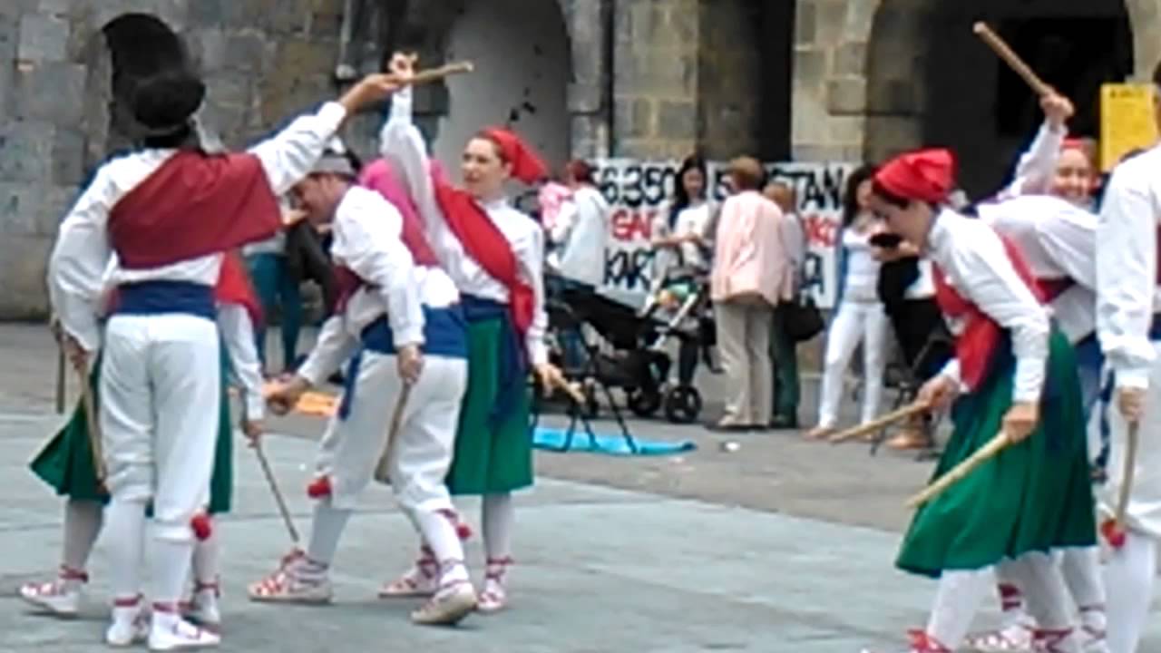 ENTRADA CORTES, ARESO 2015