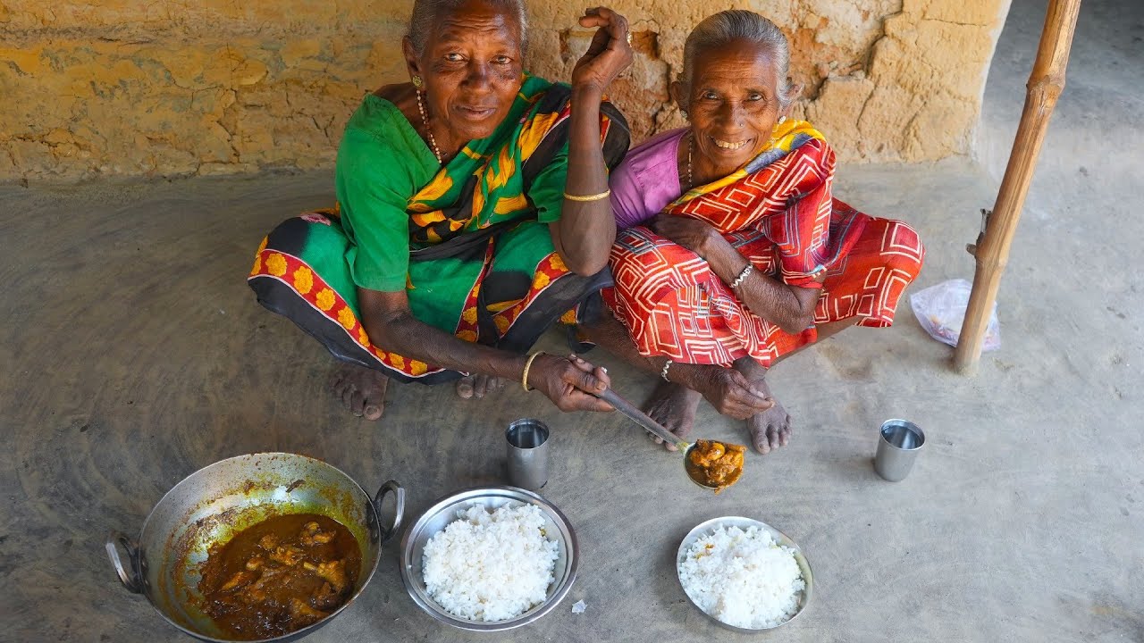 How Santali Tribal Grandmother cooking Chicken recipe at home their home style | village cooking
