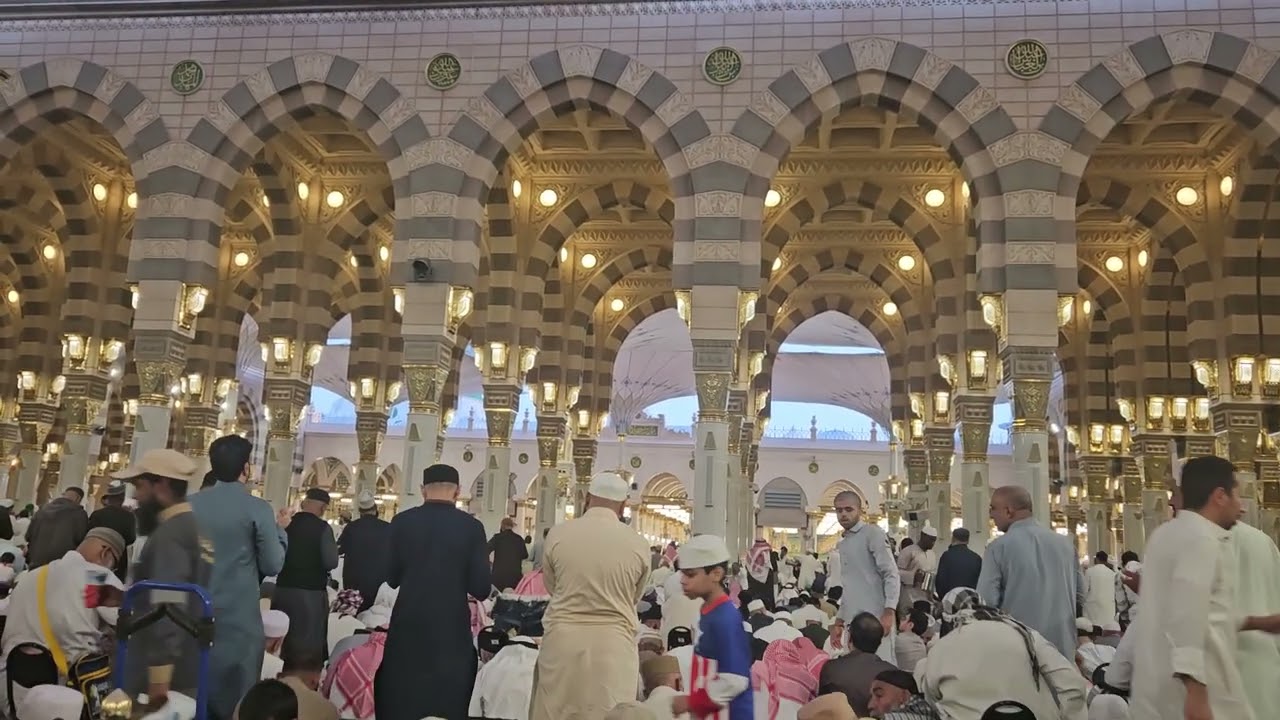 23 رمضان الخميس 1447 هجريه افطار الصائمين في المسجد النبوي . 