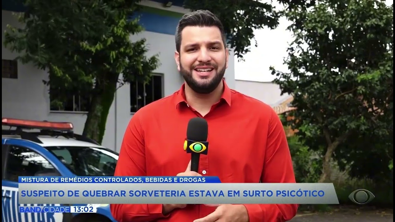 REMÉDIOS CONTROLADOS, BEBIDAS E DROGAS! SUSPEITO DE QUEBRAR SORVETERIA ESTAVA EM SURTO PSICÓTICO