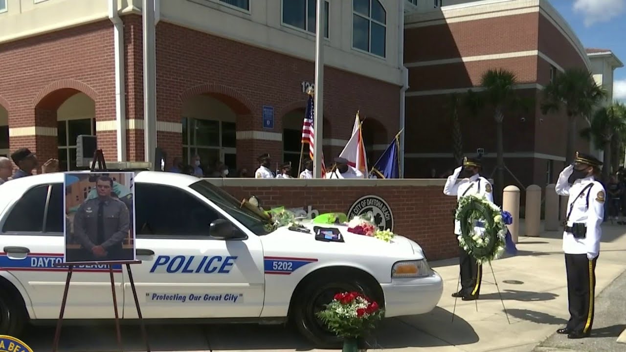 Wreath-laying ceremony held to honor fallen officer Jason Raynor