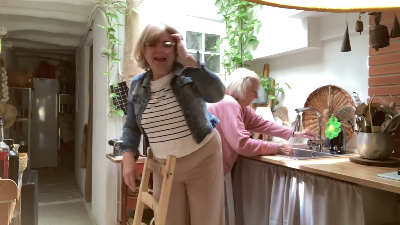 EL PLACER DE UNA VIDA TRANQUILA EN EL PUEBLO, HA VENIDO MI FAMILIA, LABRAMOS EL HUERTO
