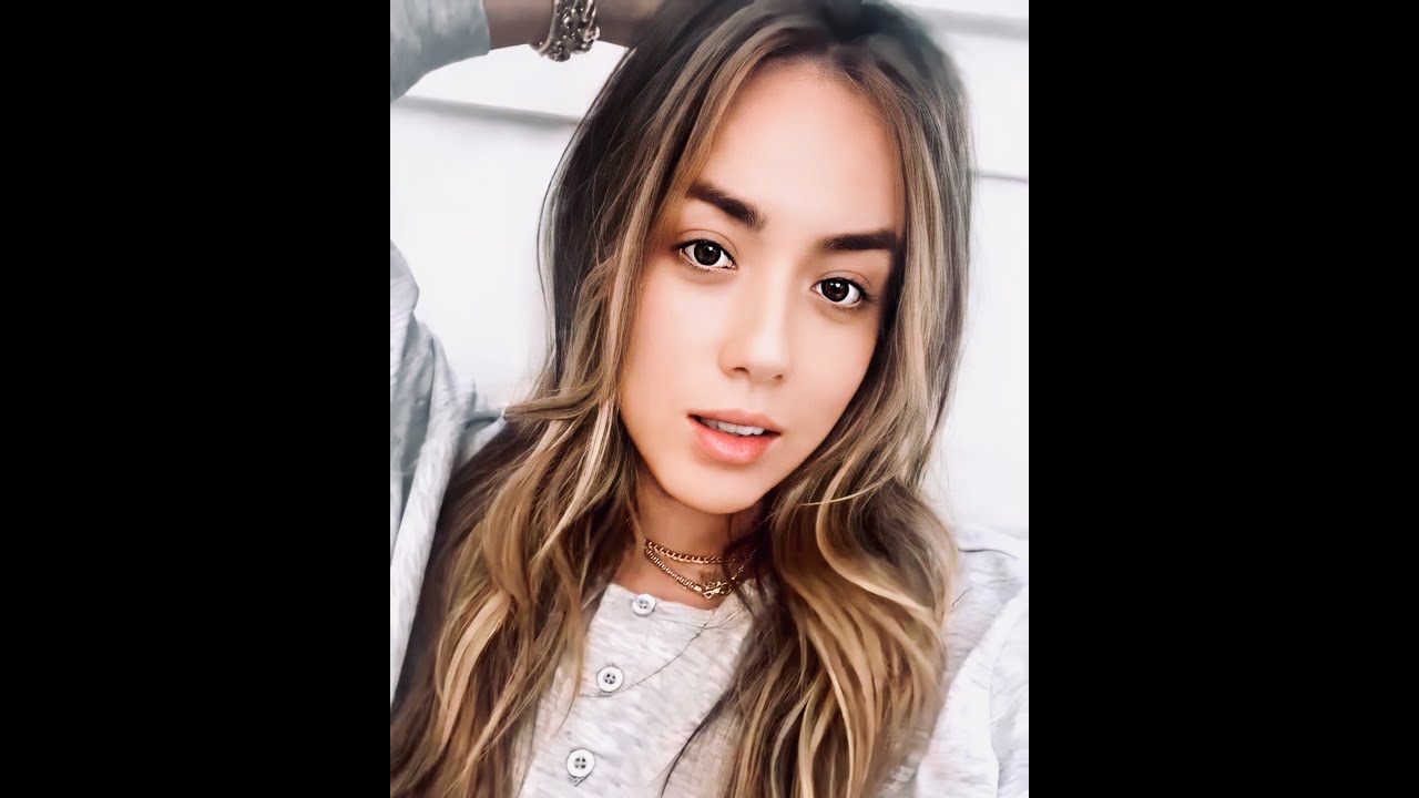 Chloe Bennet's awesome Instagram Stories (Part 68)