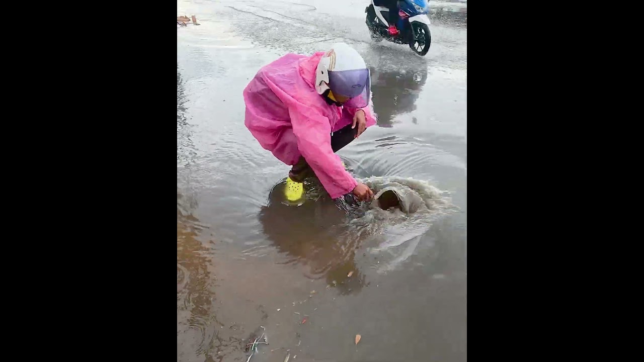 Extreme Blocked Drain Cleanup with Powerful Water Release #flooding #satisfying #farming