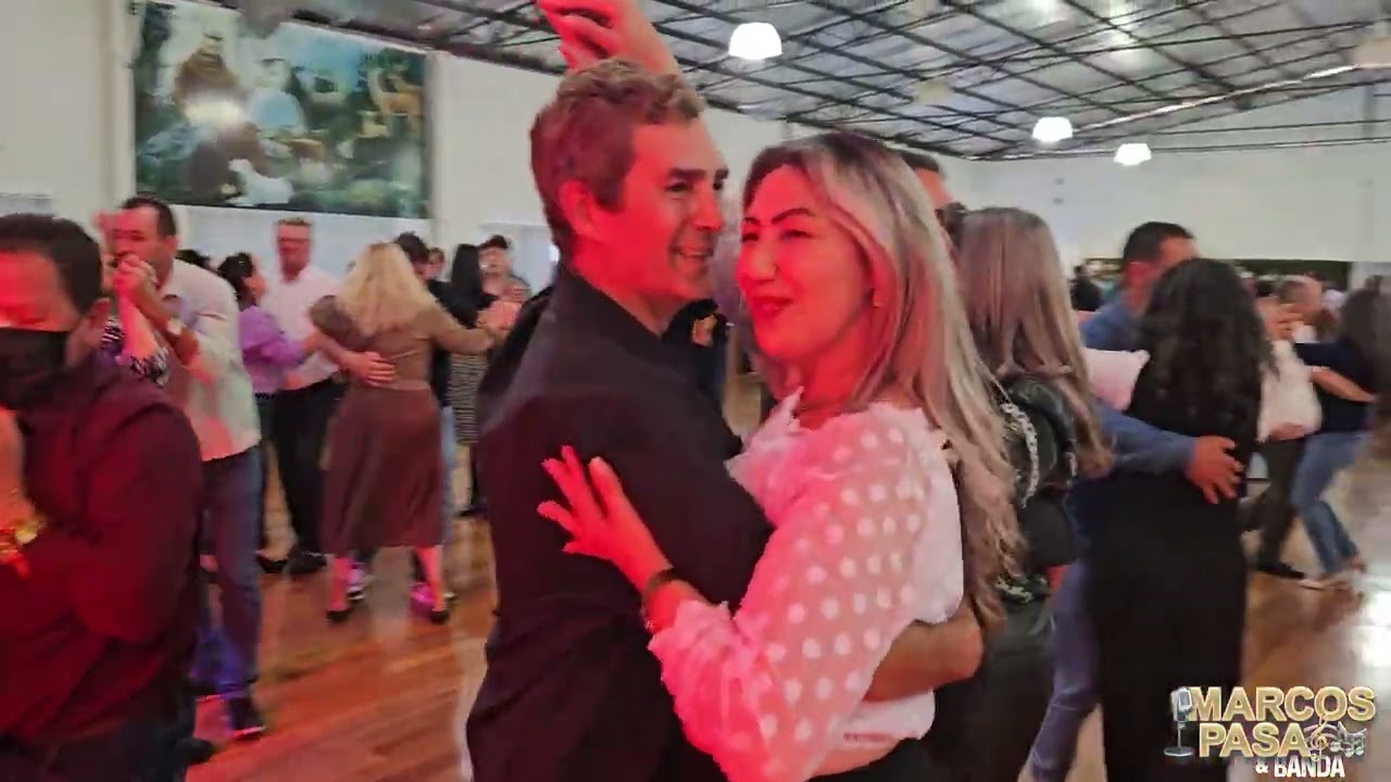 Se Embora que Ninguém pode ficar parado com esse Bailão do Marcos Pasa No Forró AO VIVO