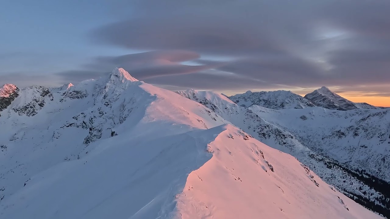 Magiczny zachód słońca na Kasprowym Wierchu // Magical sunset over Kasprowy Wierch // Tatry zimą