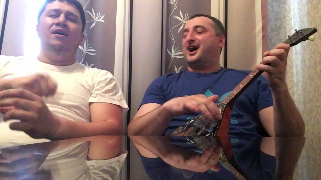 Осетины поют Мадину на балалайке