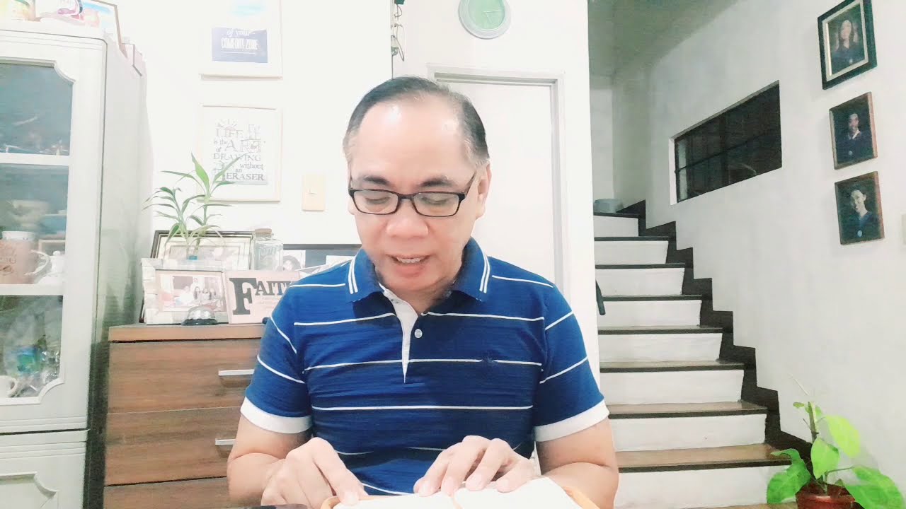 Daily Devotions in Tagalog: Salt and Light