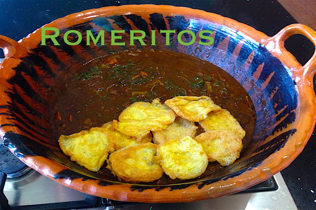 Romeritos con mole y tortas de camarón receta