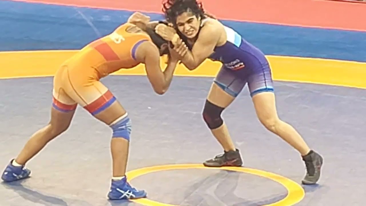 Amazing women's wrestling #kushtidekho