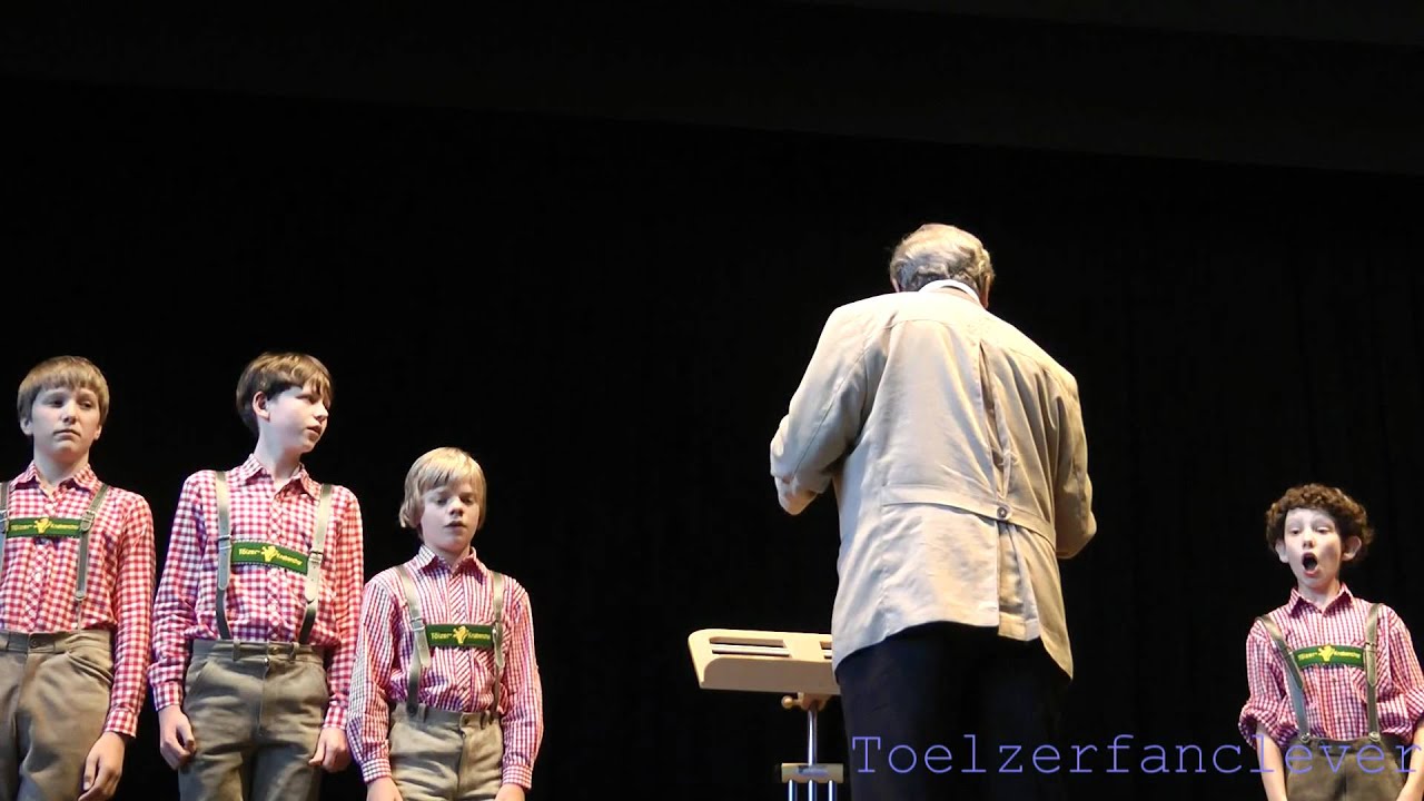 Tölzer Knabenchor (July 16, 2011) Mozart, Three Boys + Pamina