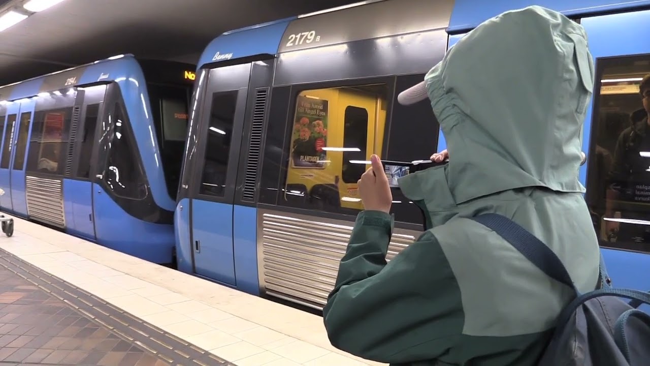 SL tunnelbana del 13 Skärholmen