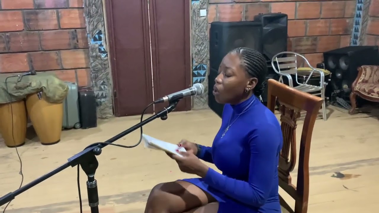 Bindeng Bindeng de Esso Essomba en formule acoustique avec OFLIE et Wilfrid Etoundi 