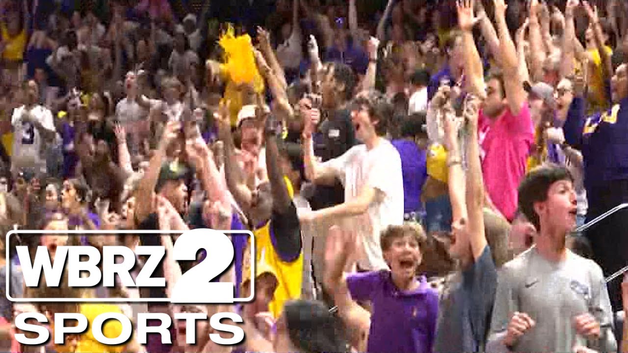 LSU fans go WILD after Jasmine Carson's halftime buzzer-beater in the national championship game