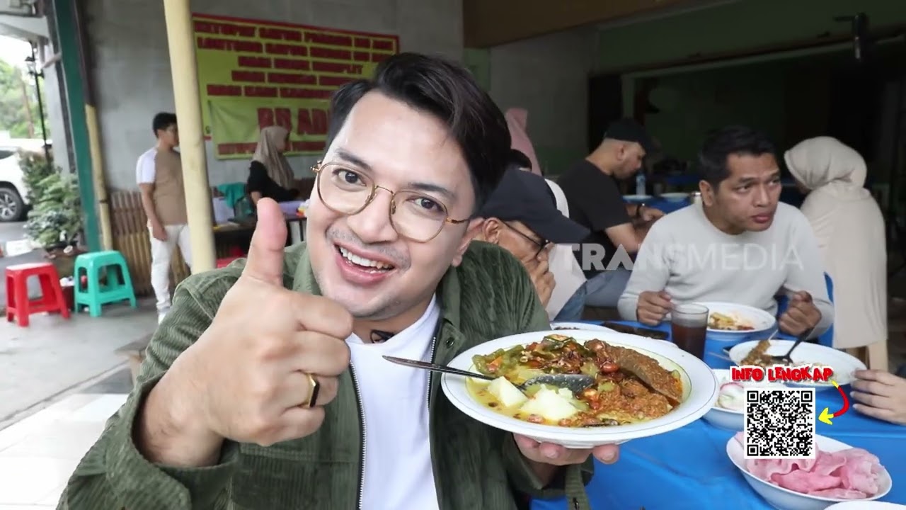 Ihsan Tarore Jajan Lontong Dan Ketupat Sayur Bu Ade | MAKAN RECEH (26/03/26)