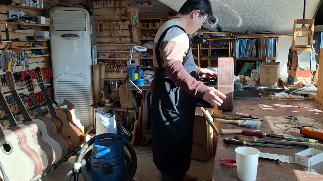 Making Guitar HongSik Uhm / 엄홍식 기타 제작  2026년 1월 11일