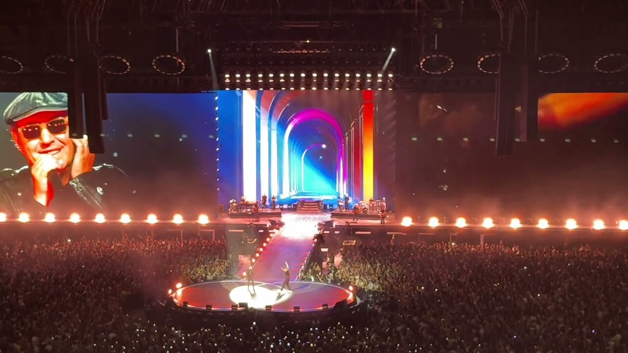SAN LUCA (feat. Luca Carboni) - Live Cesare Cremonini | SAN SIRO 16/06/2025 (Full HD)