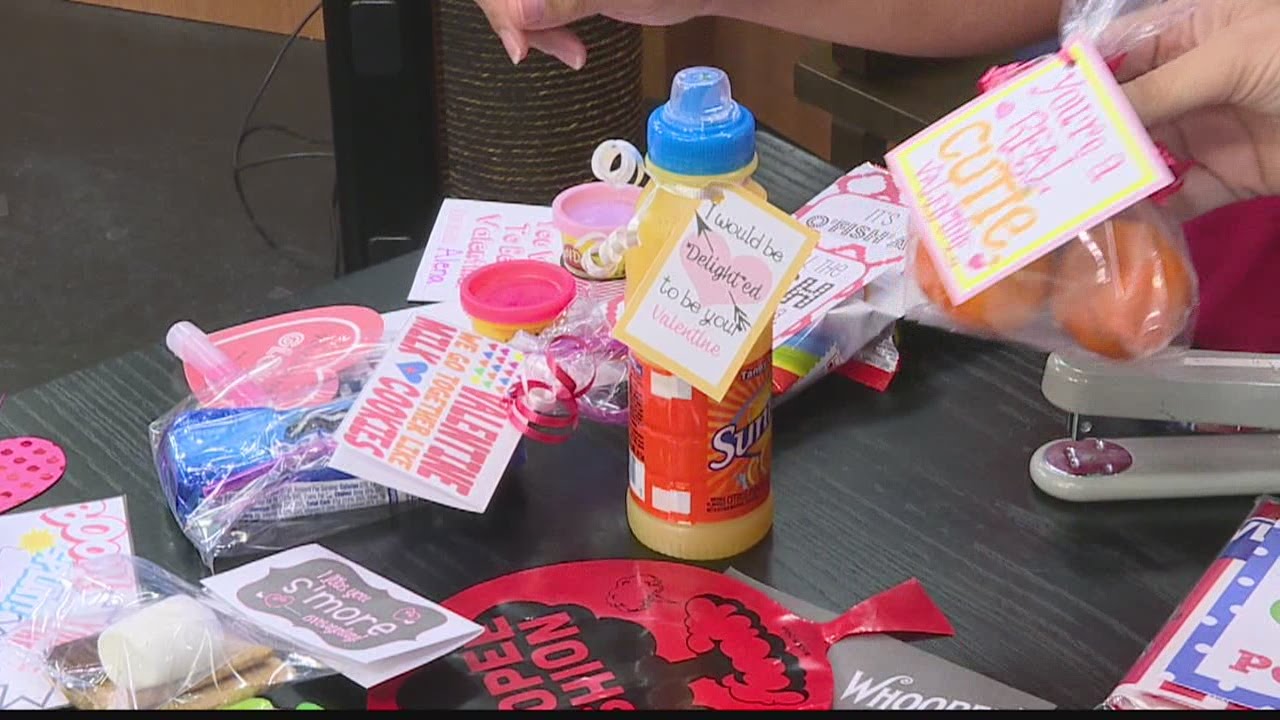 Valentine&rsquo;s Craft Ideas with Kamaaina Kids