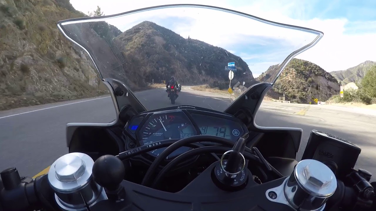 Canyon carving with an r6 and a cbr1000rr