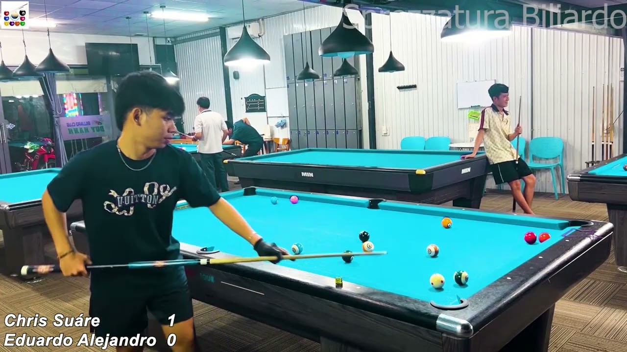Chris Su&aacute;re vs Eduardo Alejandro | Race to 2 | Sprezzatura Biliardo 8 Ball