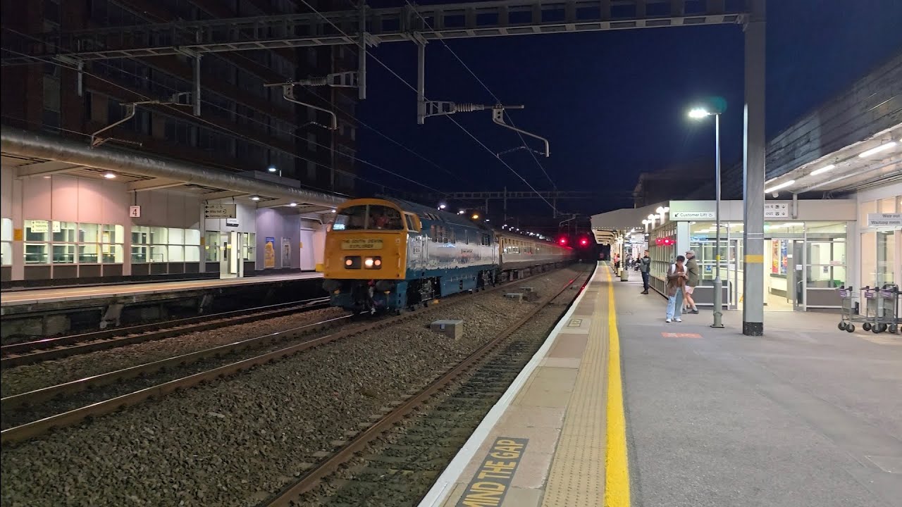Loud TONES and Thrash Vintage Trains D1015 Class 52 western Champion Passing swindon working 1Z80