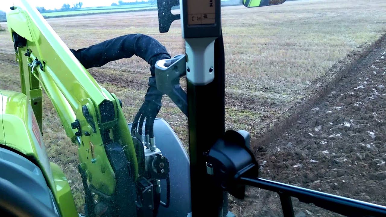 Claas Arion 460 on test