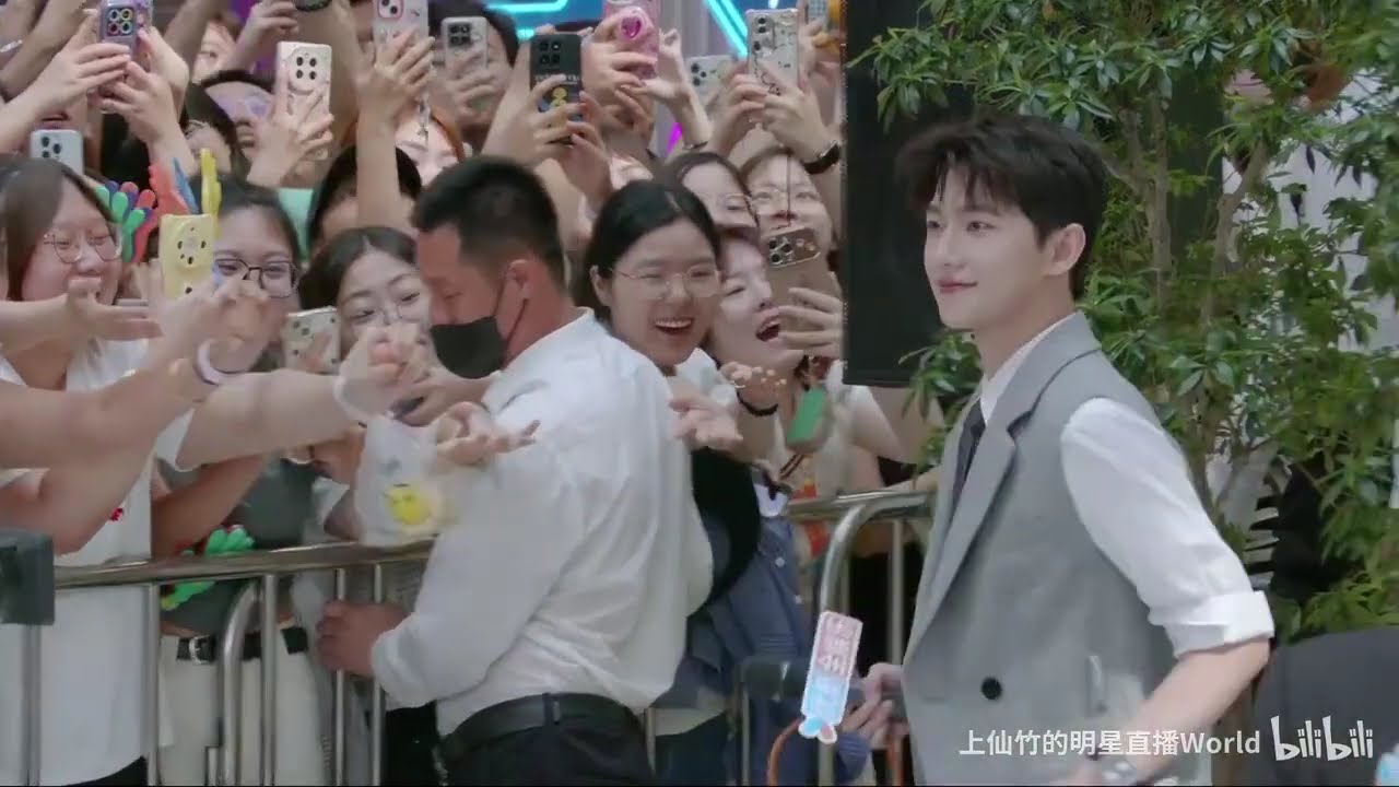 《凡人修仙传》杨洋、李乃文游戏互动简直不要太好笑~ #杨洋 #yangyang #凡人修仙传 #actress  #actor #live