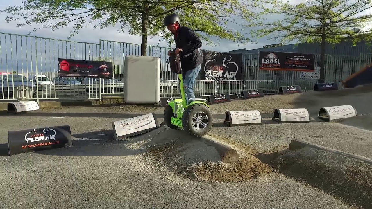 Test d'un gyropode OBW sur un parcours tout terrain