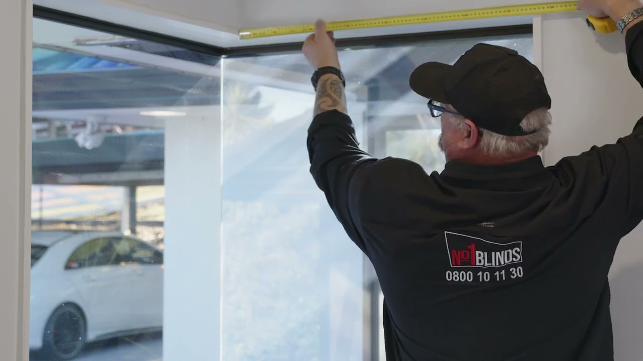 How to measure corner windows
