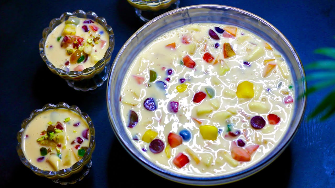 Delicious Caramel Fruit Custard Eggless  | Fruit Custard Recipe without egg
