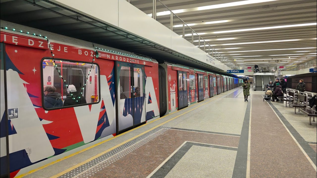 Świąteczne Metro Warszawskie 2025. Linia M1. Przejazd: Politechnika - Wilanowska. 6.01.2026.