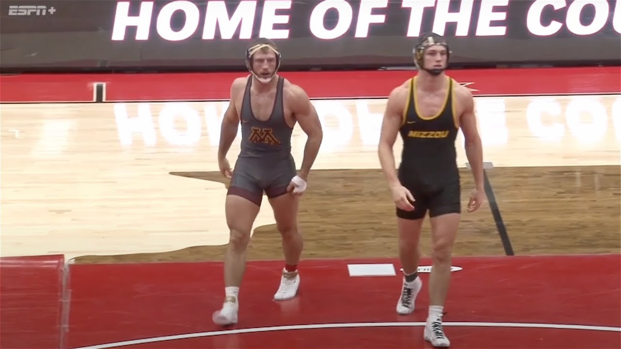 197lbs Rocky Elam (Missouri) vs Garrett Joles (Minnesota)