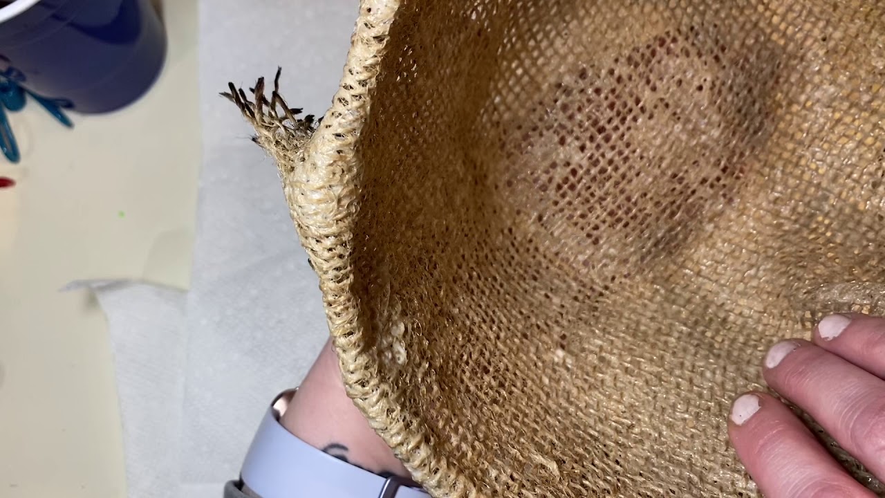 How to make fabric stiff for multi-media use