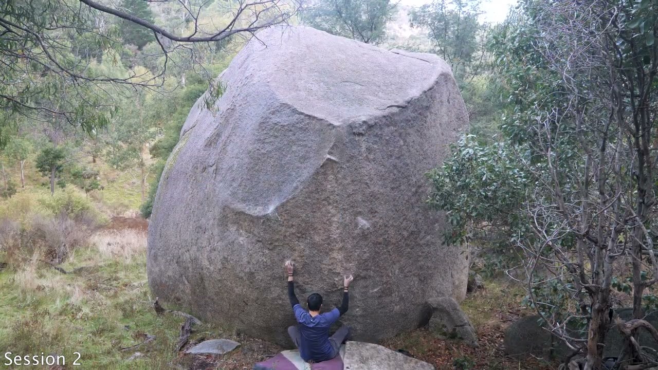 V8 - The Garden || Garden Boulders || Mt. Alexander Bouldering